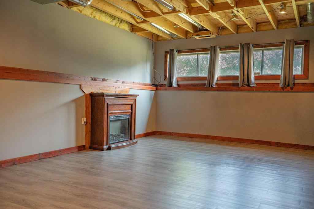 MLS® A2255294 - 4624 48th Street   in NONE Alix, Residential