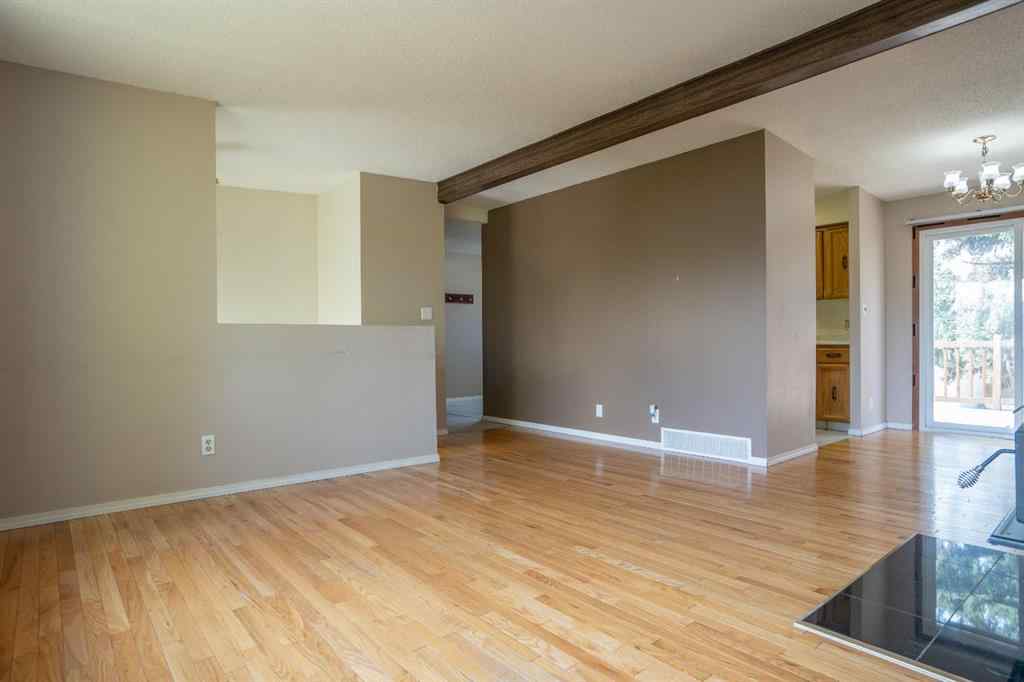 MLS® A2255294 - 4624 48th Street   in NONE Alix, Residential