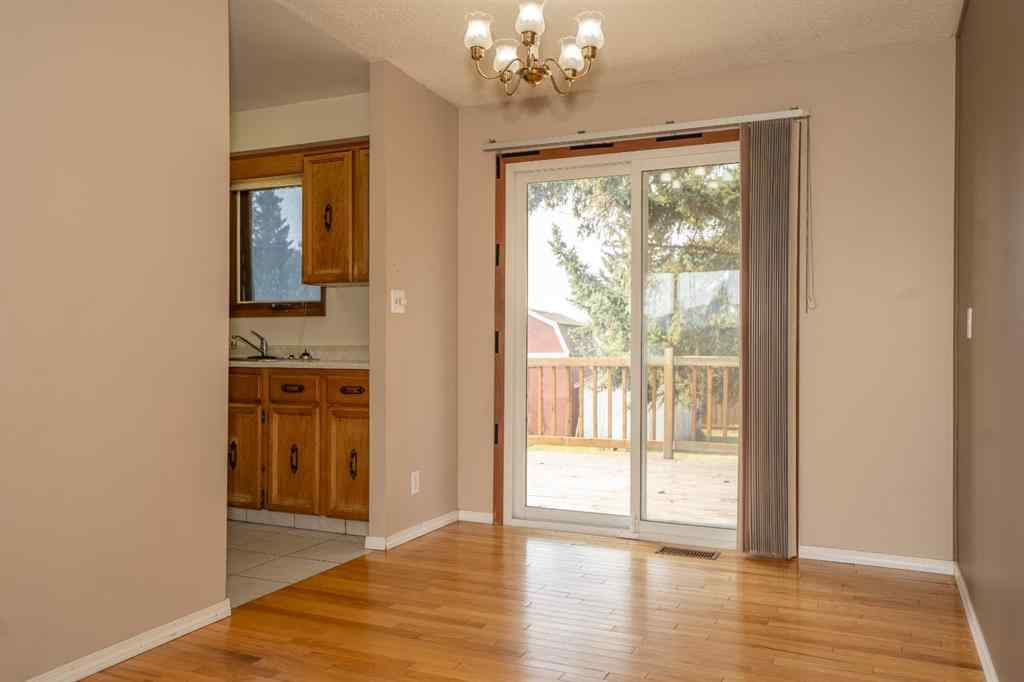 MLS® A2255294 - 4624 48th Street   in NONE Alix, Residential