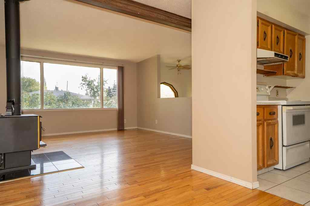 MLS® A2255294 - 4624 48th Street   in NONE Alix, Residential