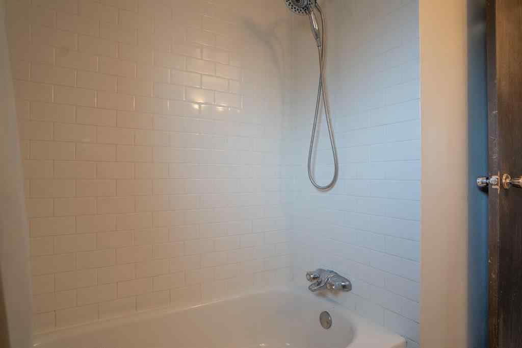 MLS® A2255294 - 4624 48th Street   in NONE Alix, Residential