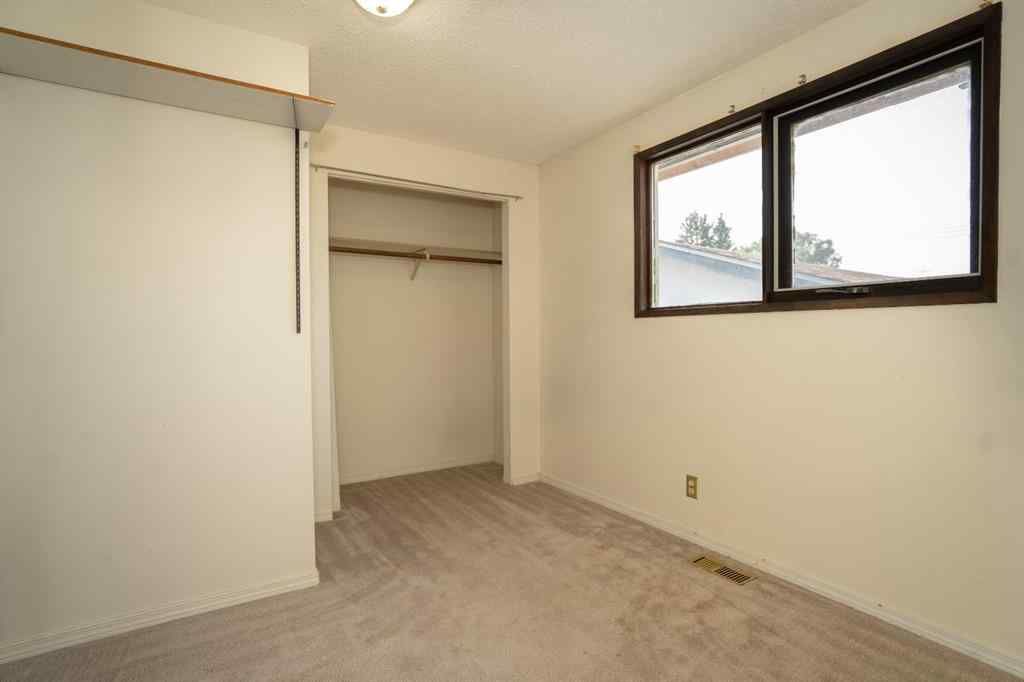 MLS® A2255294 - 4624 48th Street   in NONE Alix, Residential