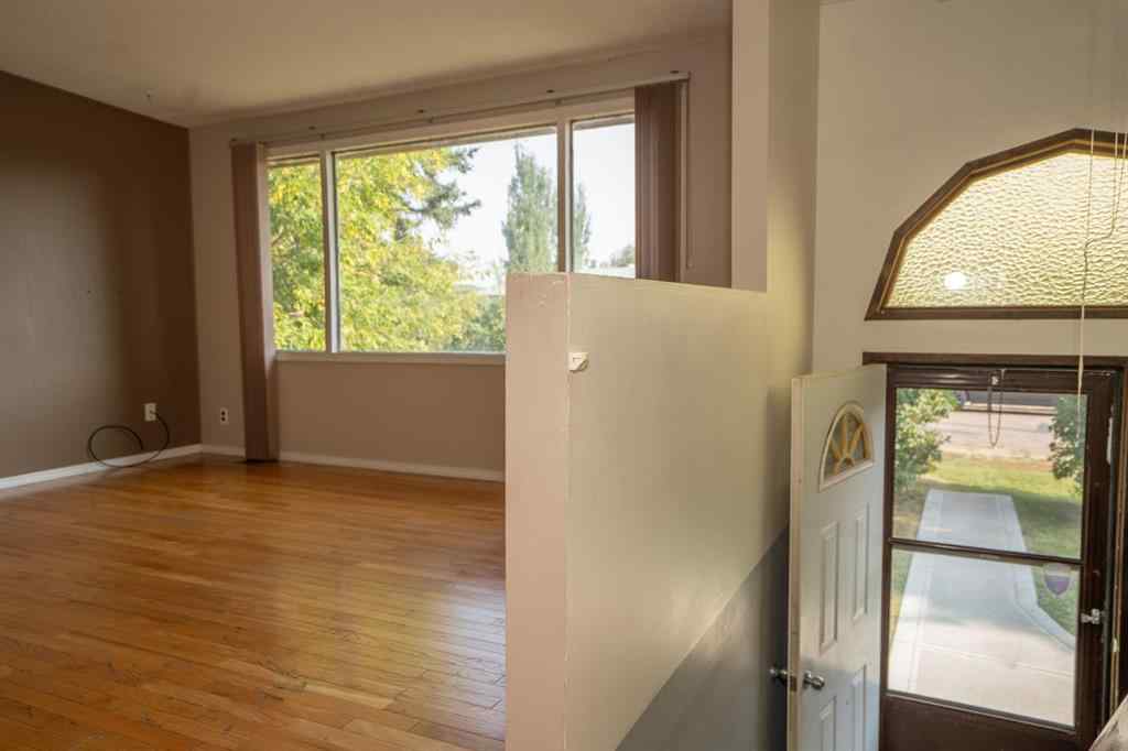 MLS® A2255294 - 4624 48th Street   in NONE Alix, Residential