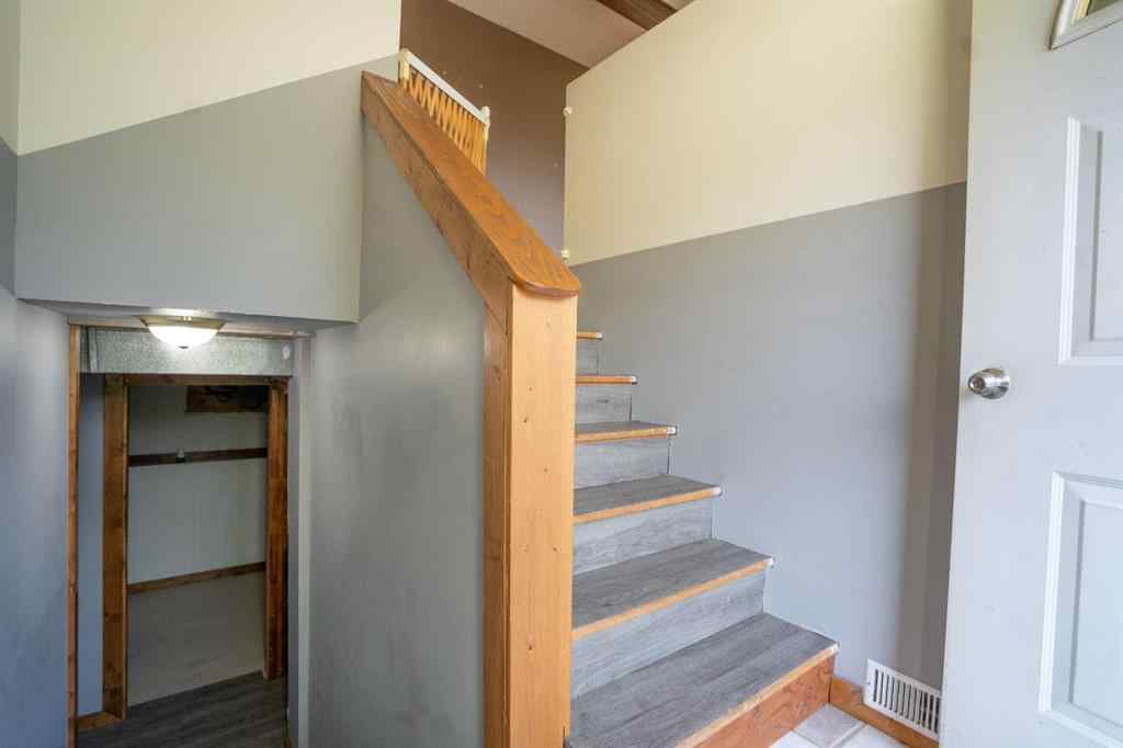 MLS® A2255294 - 4624 48th Street   in NONE Alix, Residential