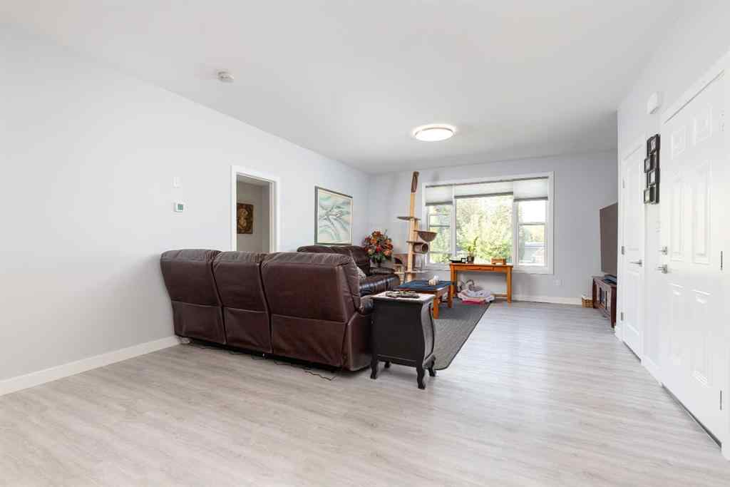 MLS® A2255295 - 1408 13 Street N in St Edwards Lethbridge, Residential