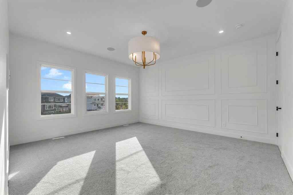 MLS® A2255299 - 218 Kinniburgh Loop  in Kinniburgh North Chestermere, Residential