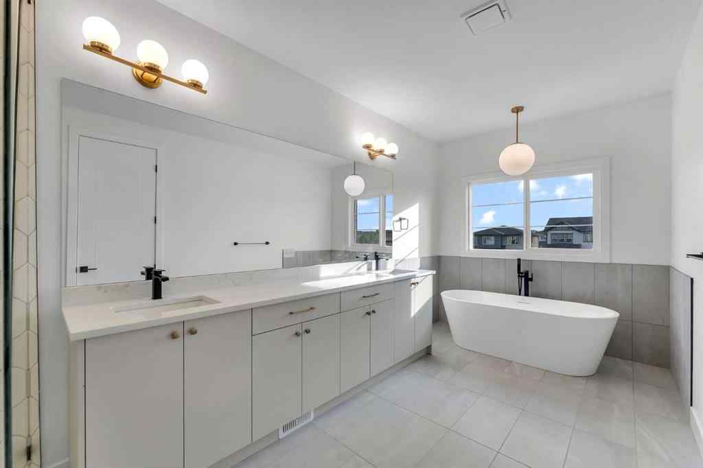 MLS® A2255299 - 218 Kinniburgh Loop  in Kinniburgh North Chestermere, Residential