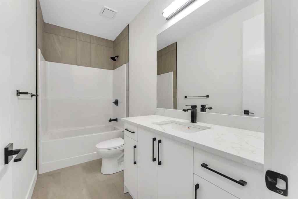 MLS® A2255299 - 218 Kinniburgh Loop  in Kinniburgh North Chestermere, Residential
