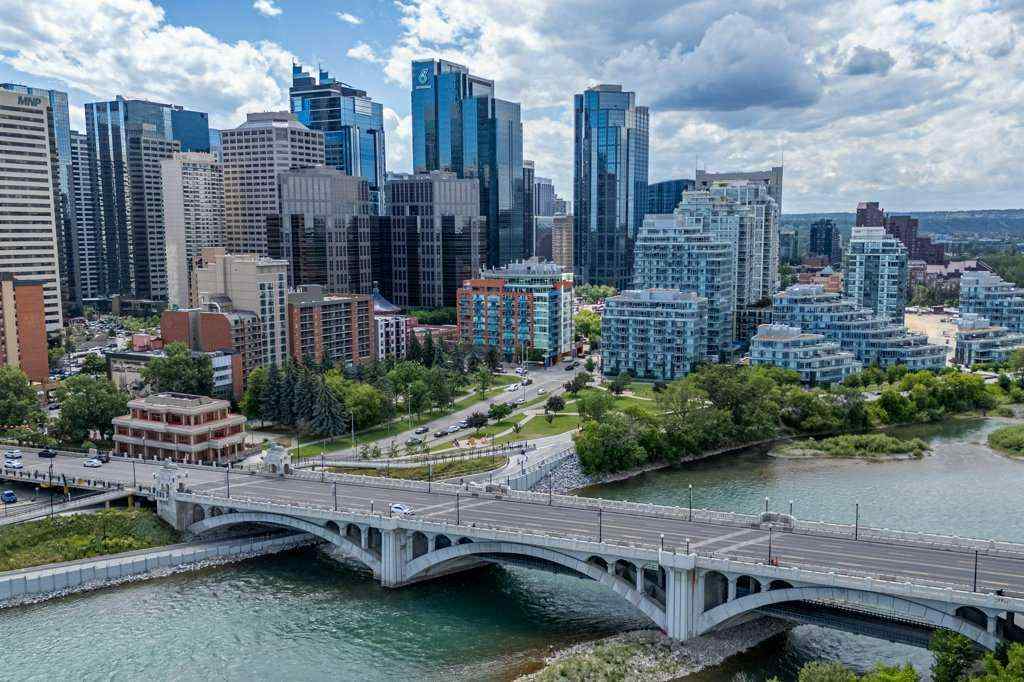 MLS® A2255300 - Unit #701 205 Riverfront Avenue SW in Chinatown Calgary, Residential