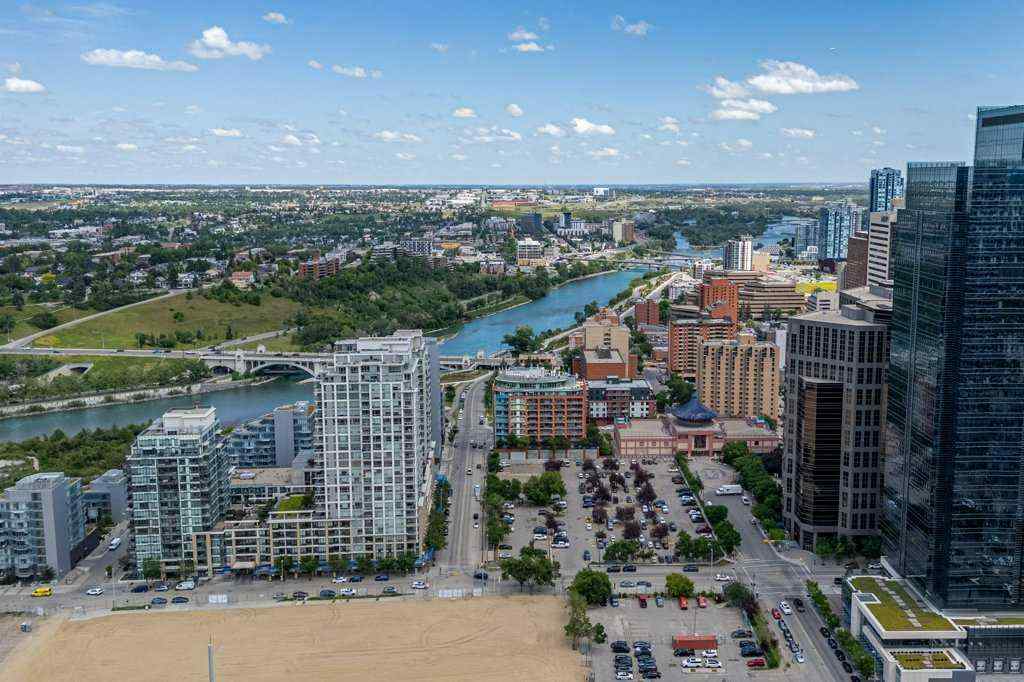 MLS® A2255300 - Unit #701 205 Riverfront Avenue SW in Chinatown Calgary, Residential