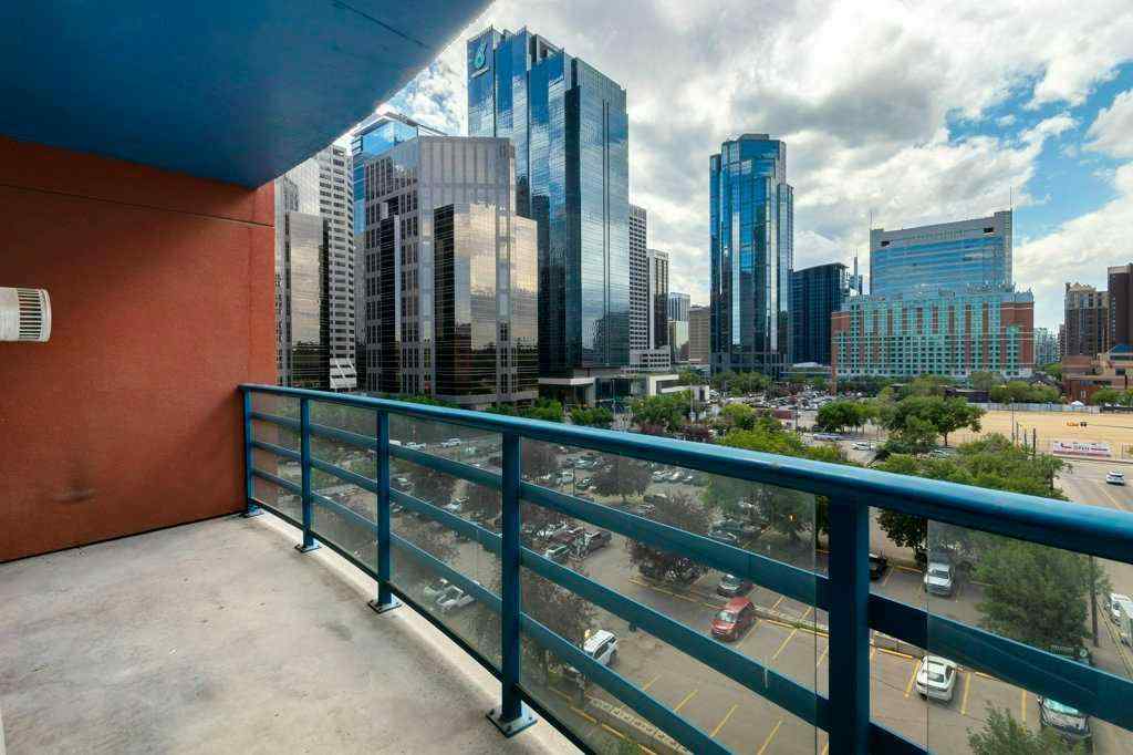 MLS® A2255300 - Unit #701 205 Riverfront Avenue SW in Chinatown Calgary, Residential