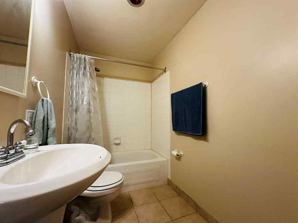 MLS® A2255301 - 10124 100 Avenue  in Central Business District Grande Prairie, Commercial