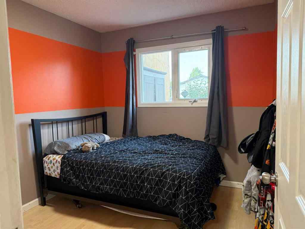 MLS® A2255303 - 9852 72 Avenue  in South Patterson Place Grande Prairie, Residential