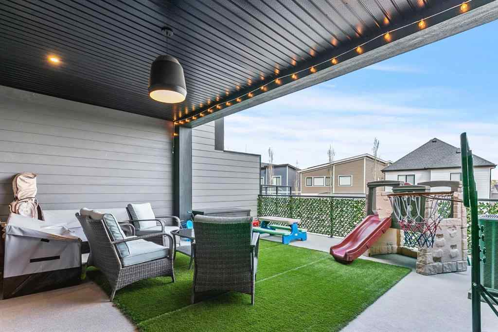 MLS® A2255307 - 3096 85 Street SW in Springbank Hill Calgary, Residential