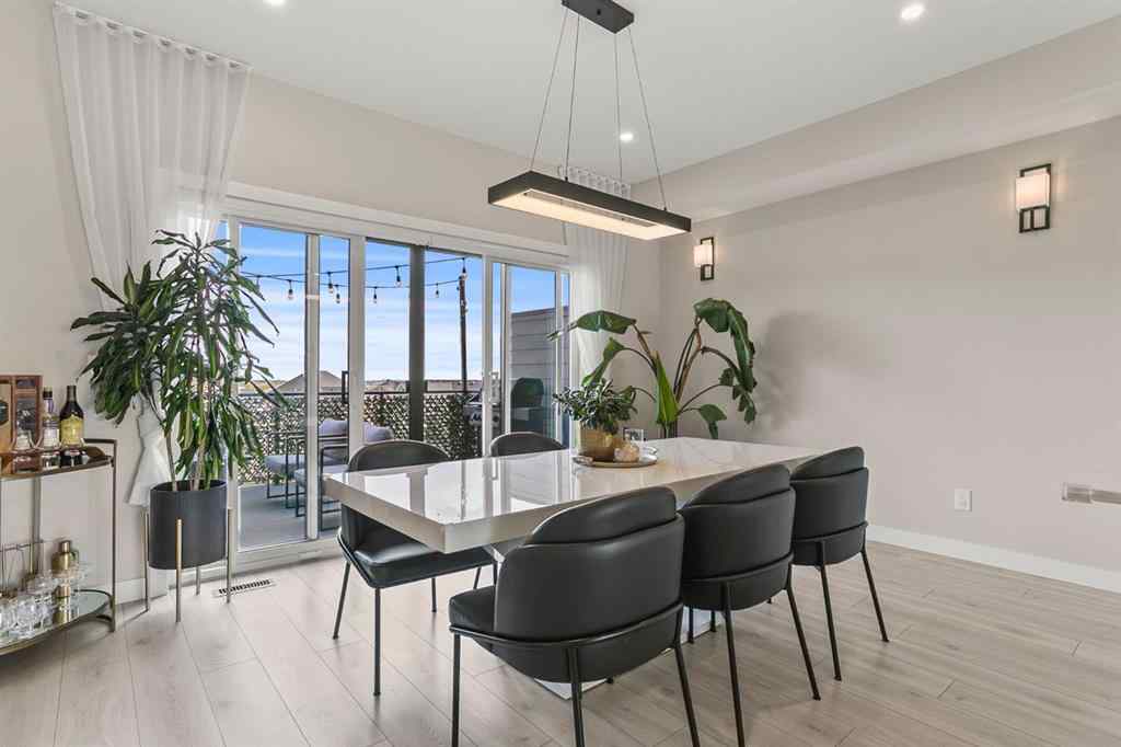 MLS® A2255307 - 3096 85 Street SW in Springbank Hill Calgary, Residential