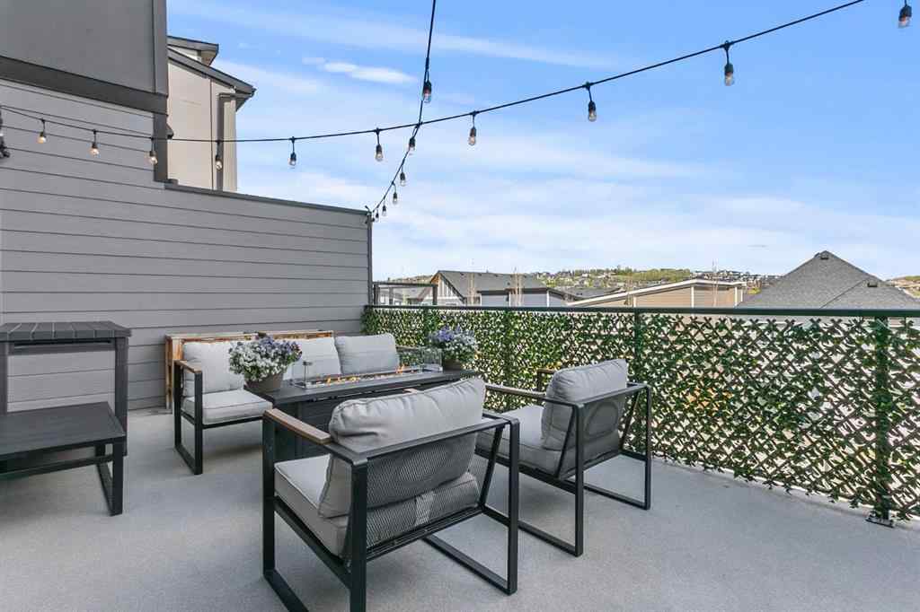 MLS® A2255307 - 3096 85 Street SW in Springbank Hill Calgary, Residential