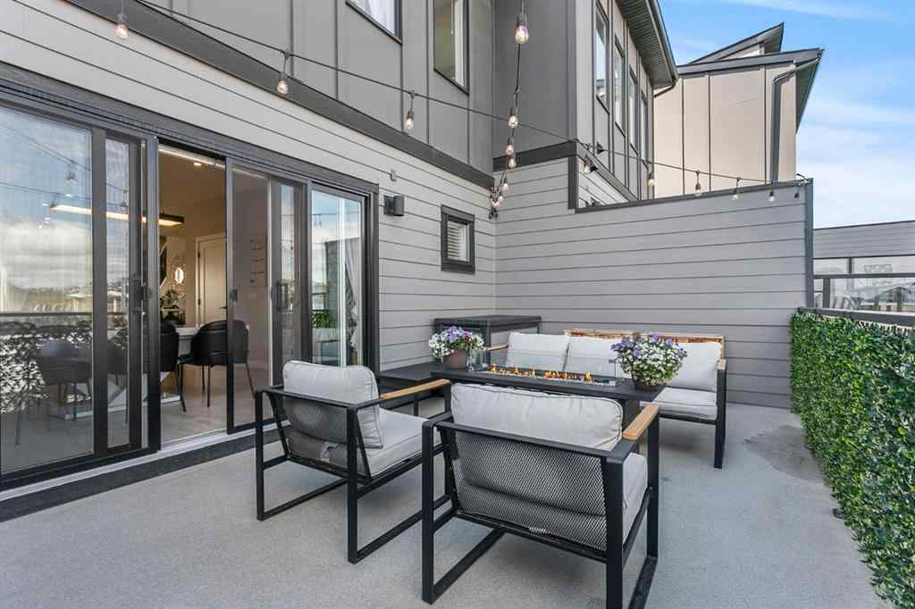 MLS® A2255307 - 3096 85 Street SW in Springbank Hill Calgary, Residential