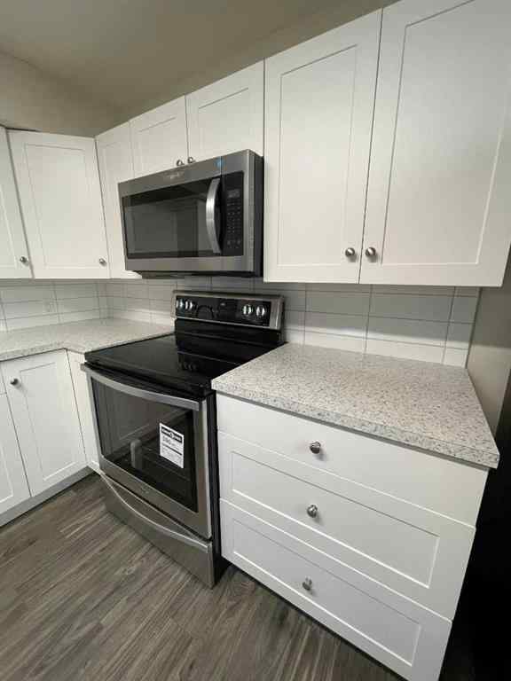 MLS® A2255313 - 3418 49 Avenue  in South Hill Red Deer, Residential