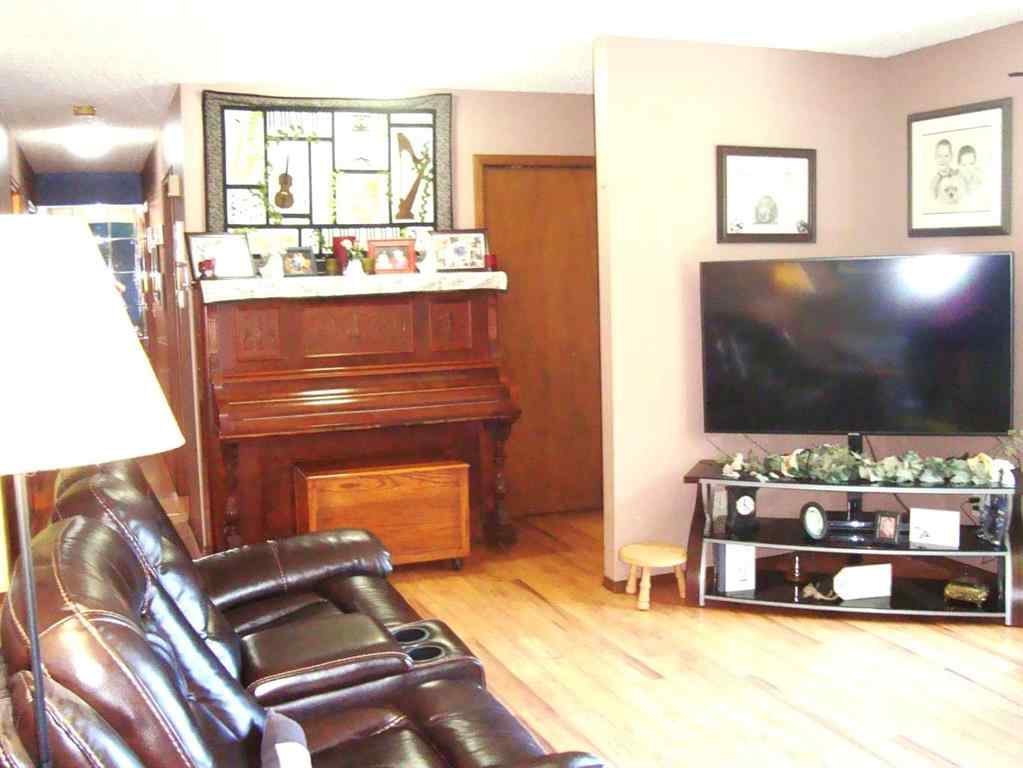 MLS® A2255314 - 340032 Rge. Rd. 24-5   in NONE Rural Kneehill County, Residential
