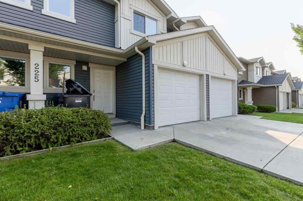 MLS® A2255316 - Unit #2 225 Silkstone Road W in Copperwood Lethbridge, Residential