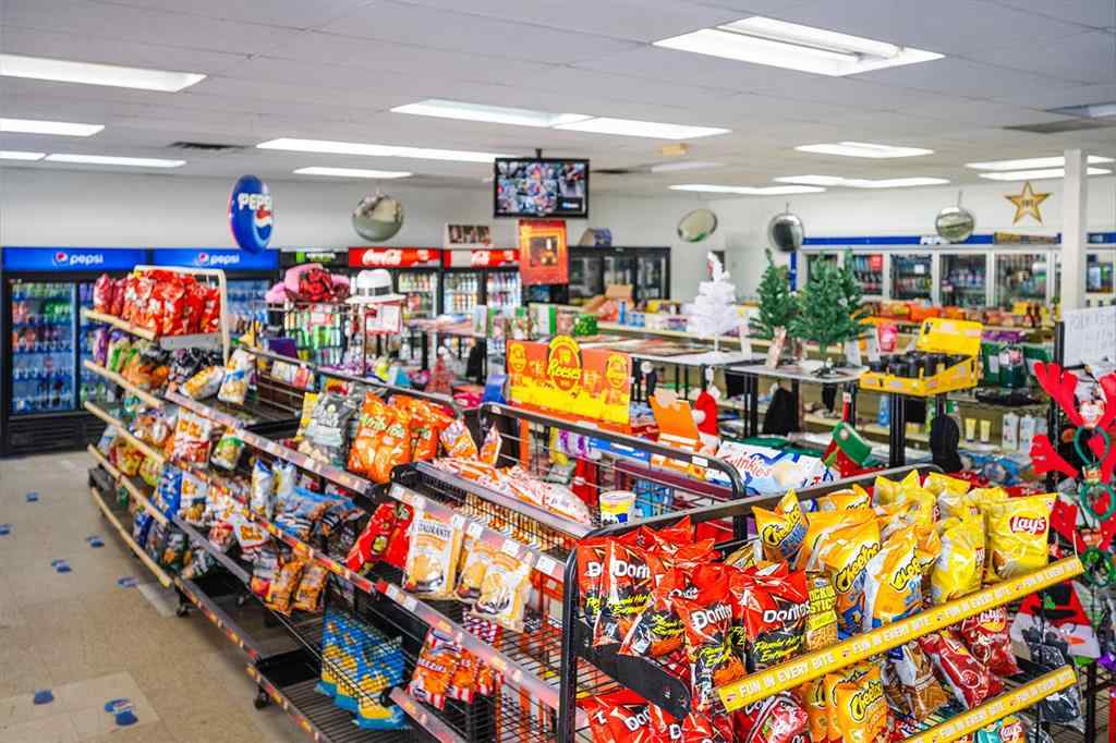 MLS® A2255320 - 456 anystreet Avenue SE in Dover Calgary, Commercial