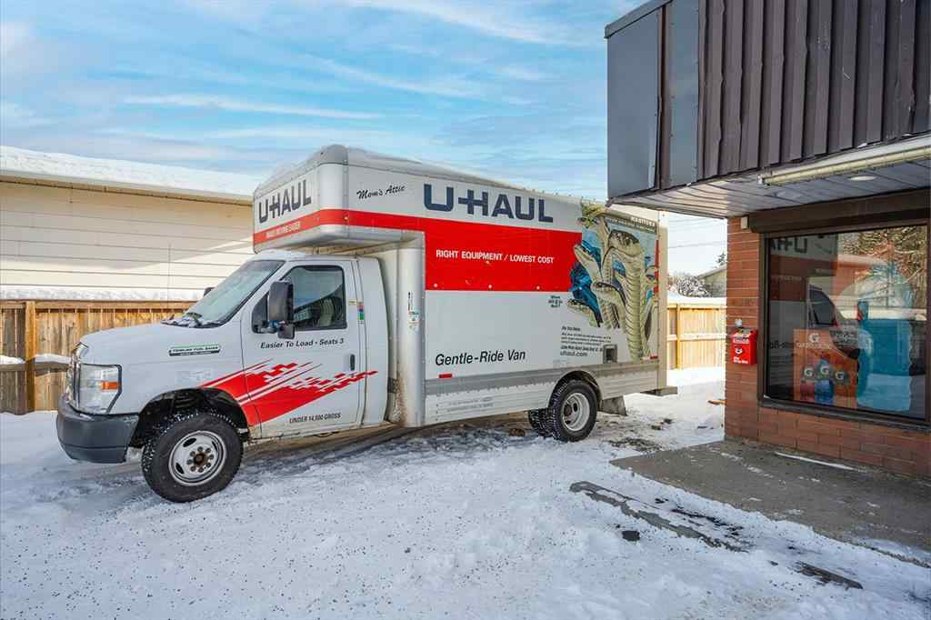 MLS® A2255320 - 456 anystreet Avenue SE in Dover Calgary, Commercial