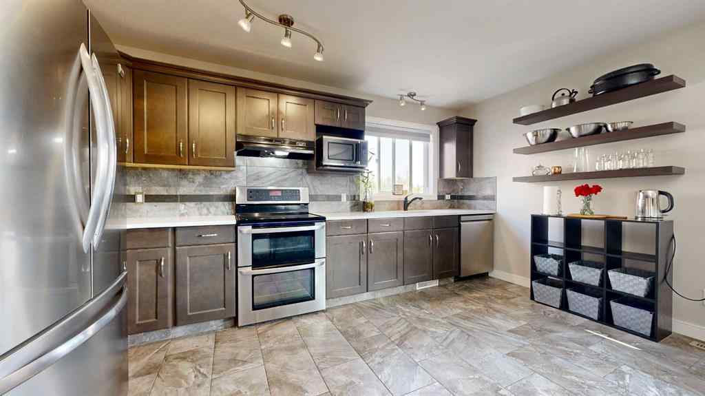 MLS® A2255323 - 7305 88 Street  in Countryside North Grande Prairie, Residential