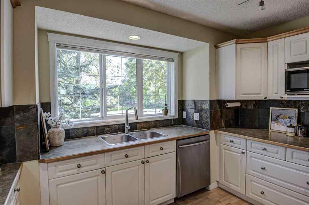 MLS® A2255327 - 4513 16 Street SW in Altadore Calgary, Residential