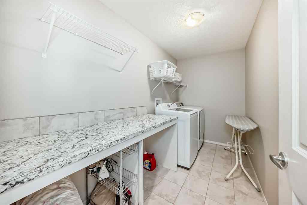 MLS® A2255330 - 47 Nolancliff Place NW in Nolan Hill Calgary, Residential