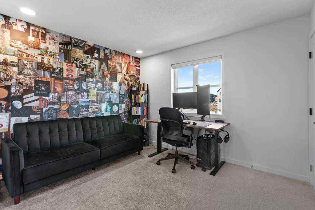 MLS® A2255339 - 40 Spring Willow Close SW in Springbank Hill Calgary, Residential