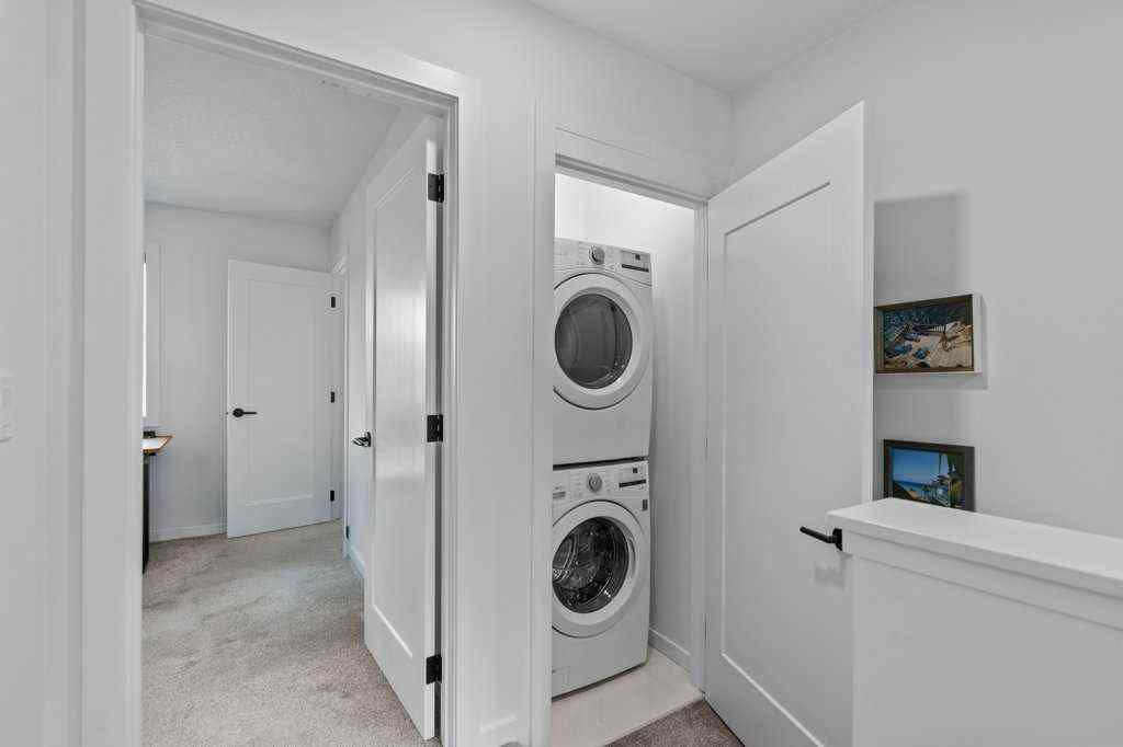 MLS® A2255339 - 40 Spring Willow Close SW in Springbank Hill Calgary, Residential