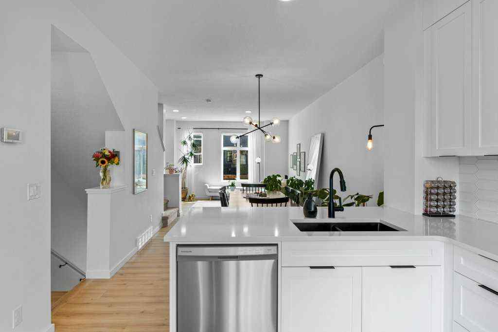 MLS® A2255339 - 40 Spring Willow Close SW in Springbank Hill Calgary, Residential