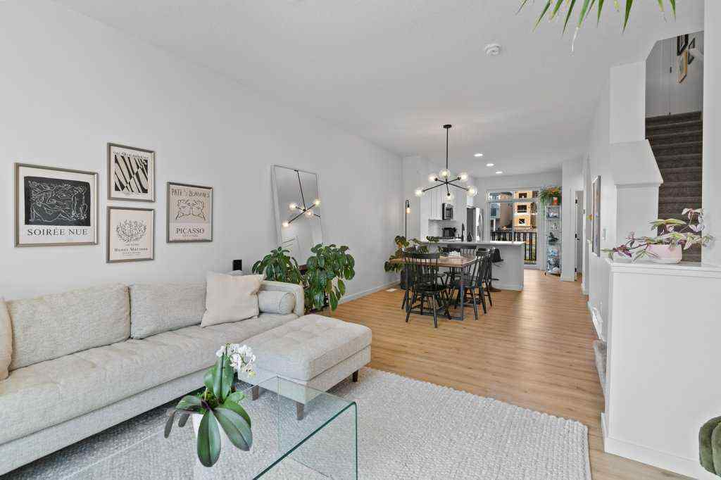 MLS® A2255339 - 40 Spring Willow Close SW in Springbank Hill Calgary, Residential