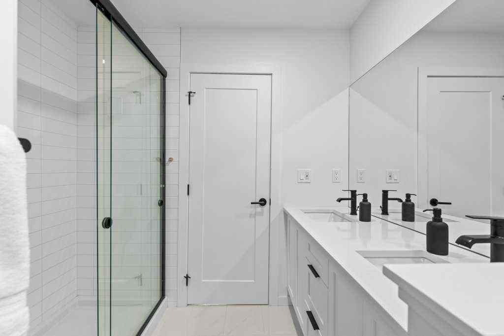MLS® A2255339 - 40 Spring Willow Close SW in Springbank Hill Calgary, Residential