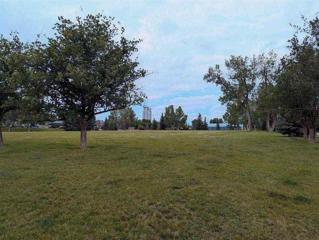 MLS® A2255345 - Unit #2 1934 31 Street SW in Killarney/Glengarry Calgary, Residential
