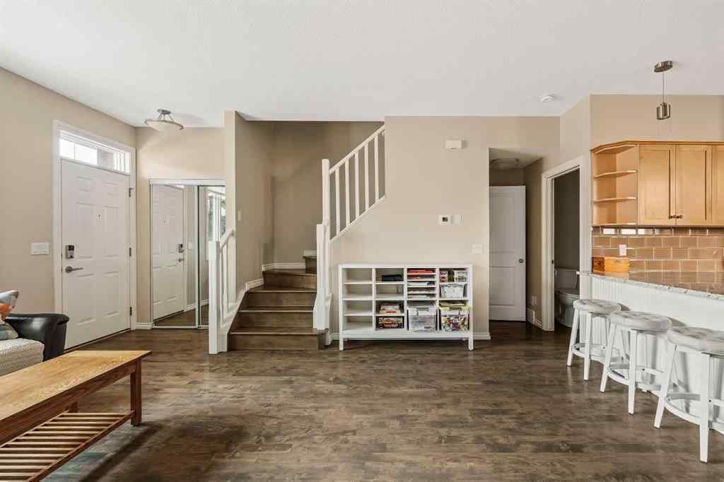 MLS® A2255345 - Unit #2 1934 31 Street SW in Killarney/Glengarry Calgary, Residential