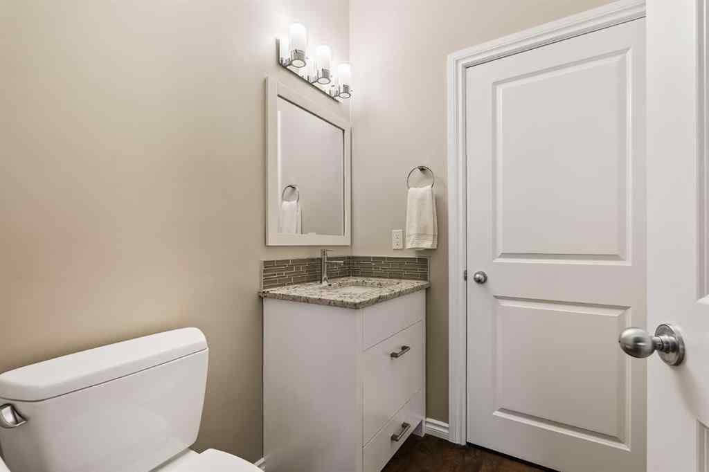 MLS® A2255345 - Unit #2 1934 31 Street SW in Killarney/Glengarry Calgary, Residential