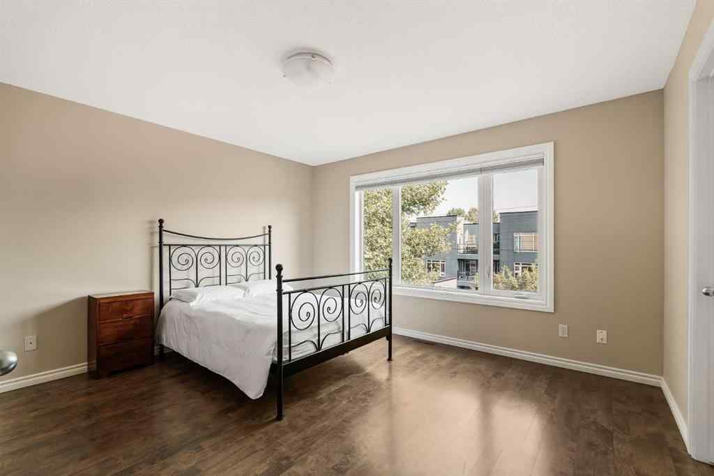 MLS® A2255345 - Unit #2 1934 31 Street SW in Killarney/Glengarry Calgary, Residential