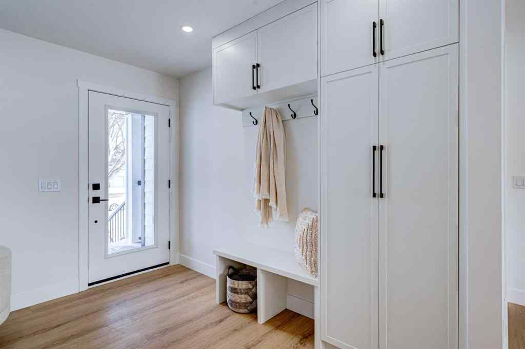 MLS® A2255350 - 199 Westview Drive SW in Westgate Calgary, Residential