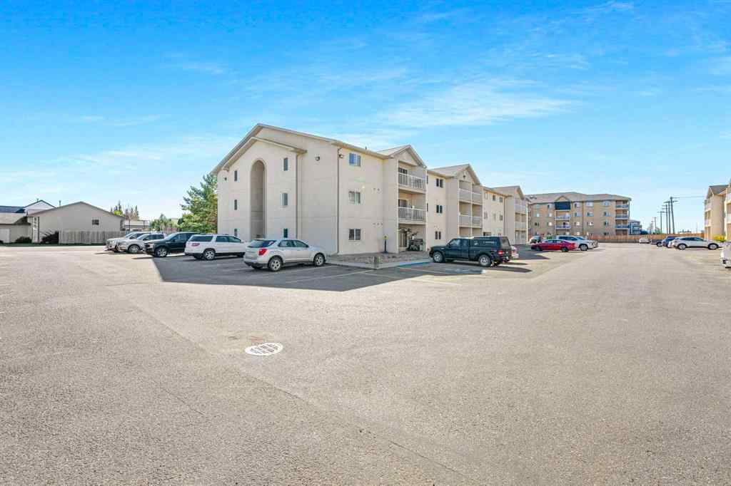 MLS® A2255353 - Unit #106A 6608 42 Street  in Parkview Estates Lloydminster, Residential