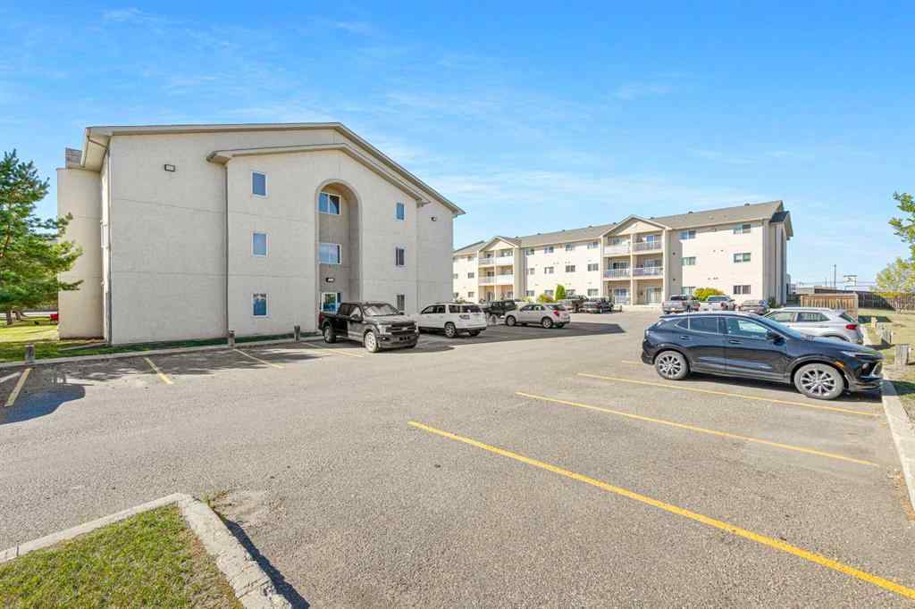 MLS® A2255353 - Unit #106A 6608 42 Street  in Parkview Estates Lloydminster, Residential