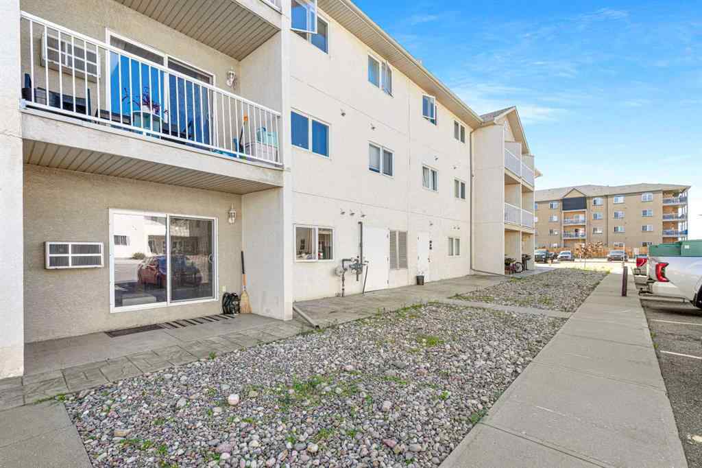 MLS® A2255353 - Unit #106A 6608 42 Street  in Parkview Estates Lloydminster, Residential