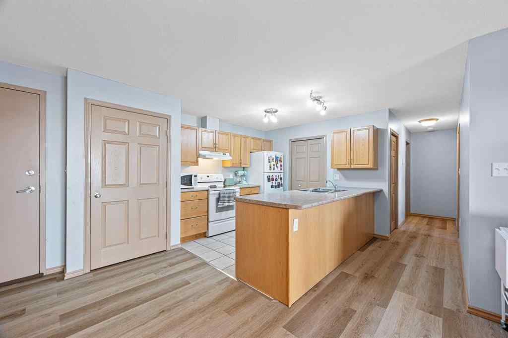 MLS® A2255353 - Unit #106A 6608 42 Street  in Parkview Estates Lloydminster, Residential