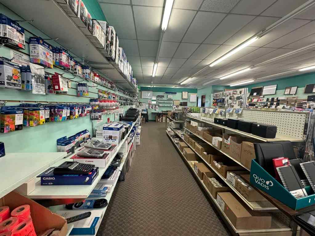 MLS® A2255355 - 5026 50 Avenue  in Central Ponoka Ponoka, Commercial