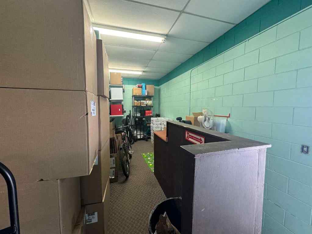 MLS® A2255355 - 5026 50 Avenue  in Central Ponoka Ponoka, Commercial