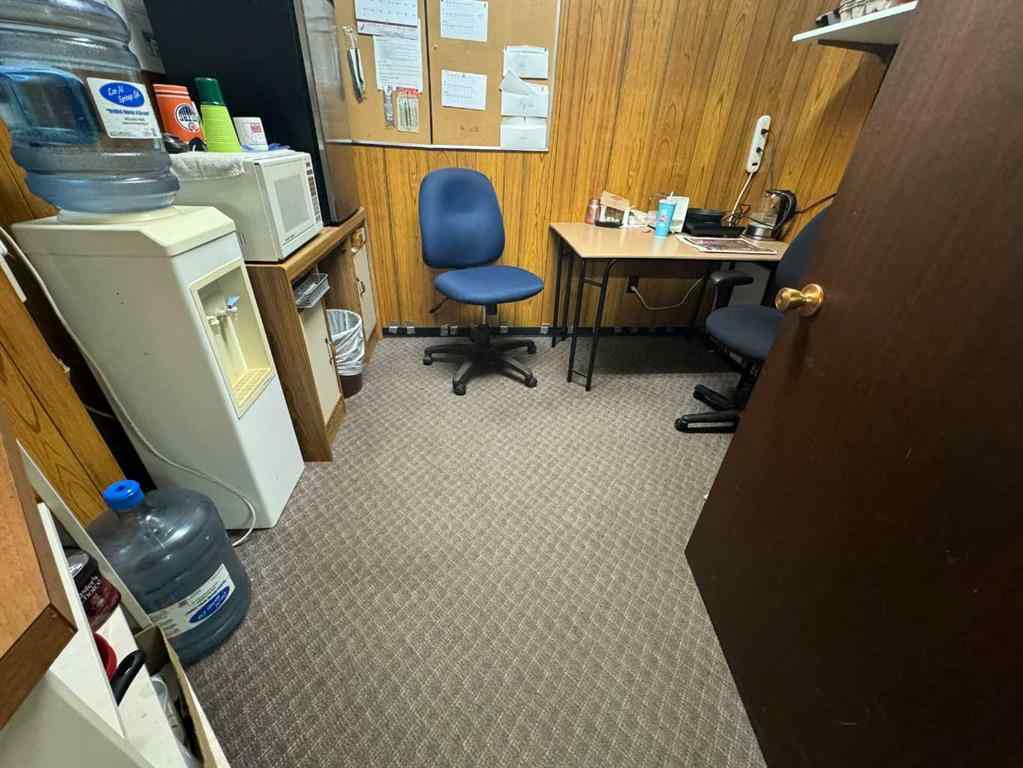 MLS® A2255355 - 5026 50 Avenue  in Central Ponoka Ponoka, Commercial