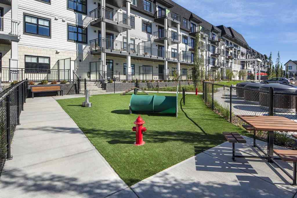 MLS® A2255356 - Unit #216 255 Les Jardins Park SE in Douglasdale/Glen Calgary, Residential