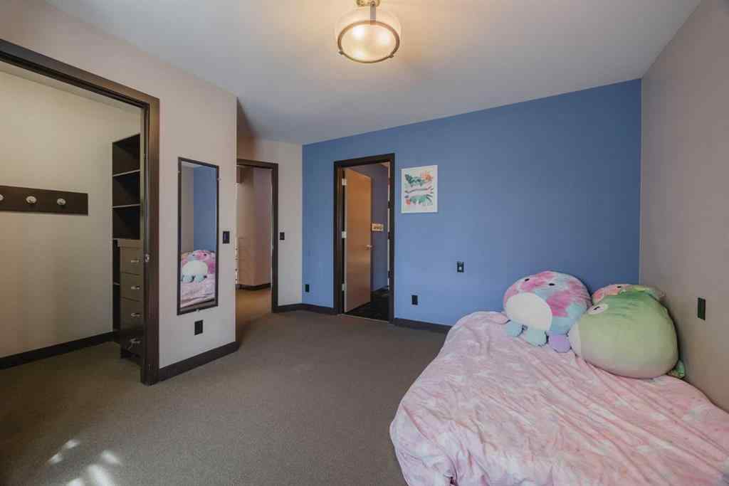 MLS® A2255360 - 43 Westbluff Place  in Springbank Rural Rocky View County, Residential