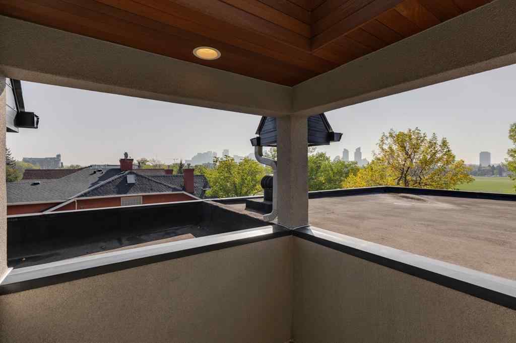 MLS® A2255369 - 1764 6 Avenue NW in Hillhurst Calgary, Residential