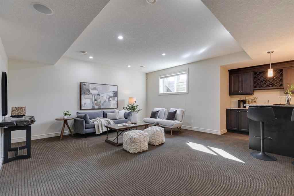 MLS® A2255369 - 1764 6 Avenue NW in Hillhurst Calgary, Residential